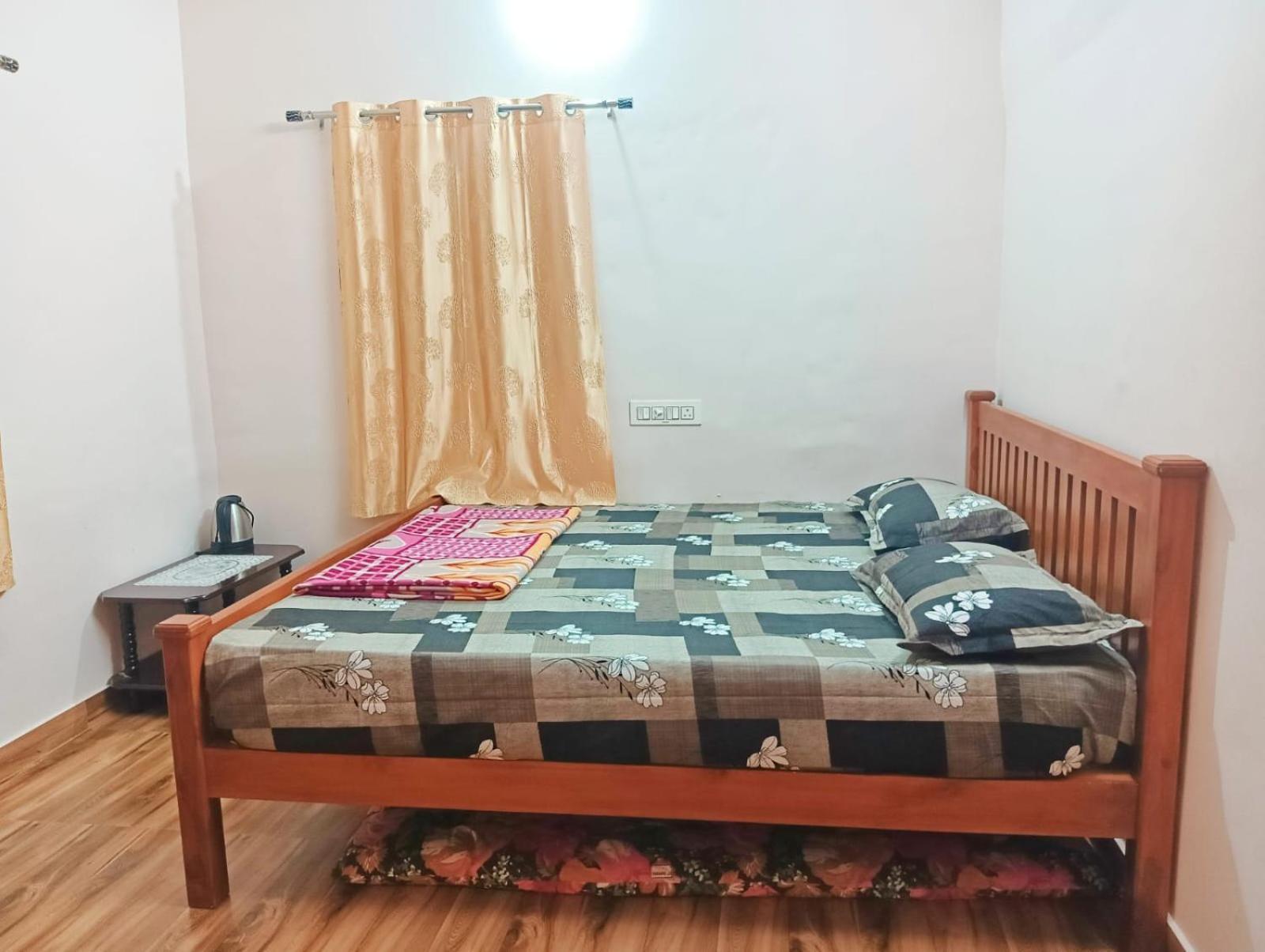 Kpr Residency Near Isha - Adiyogi Hotell Alāndurai Exteriör bild